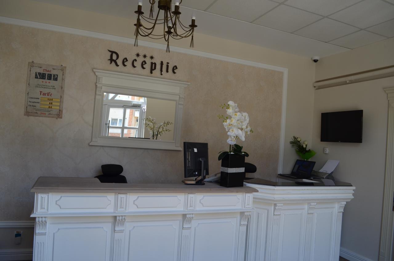 Vip Motel Restaurant Хацег Екстер'єр фото